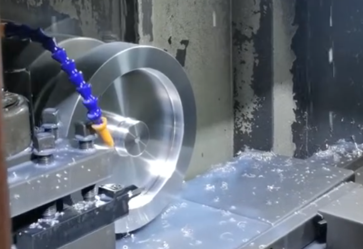 One of the processing steps on the CBN knife sharpening wheel body~